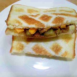 トーストサンド/キュウリピクルスチーズ・バルサミコ
